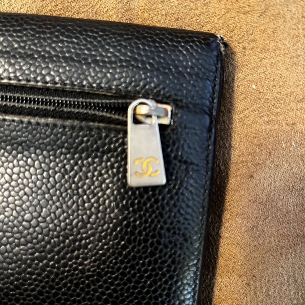 Chanel Black Leather Compact Wallet - Picture 3 of 15